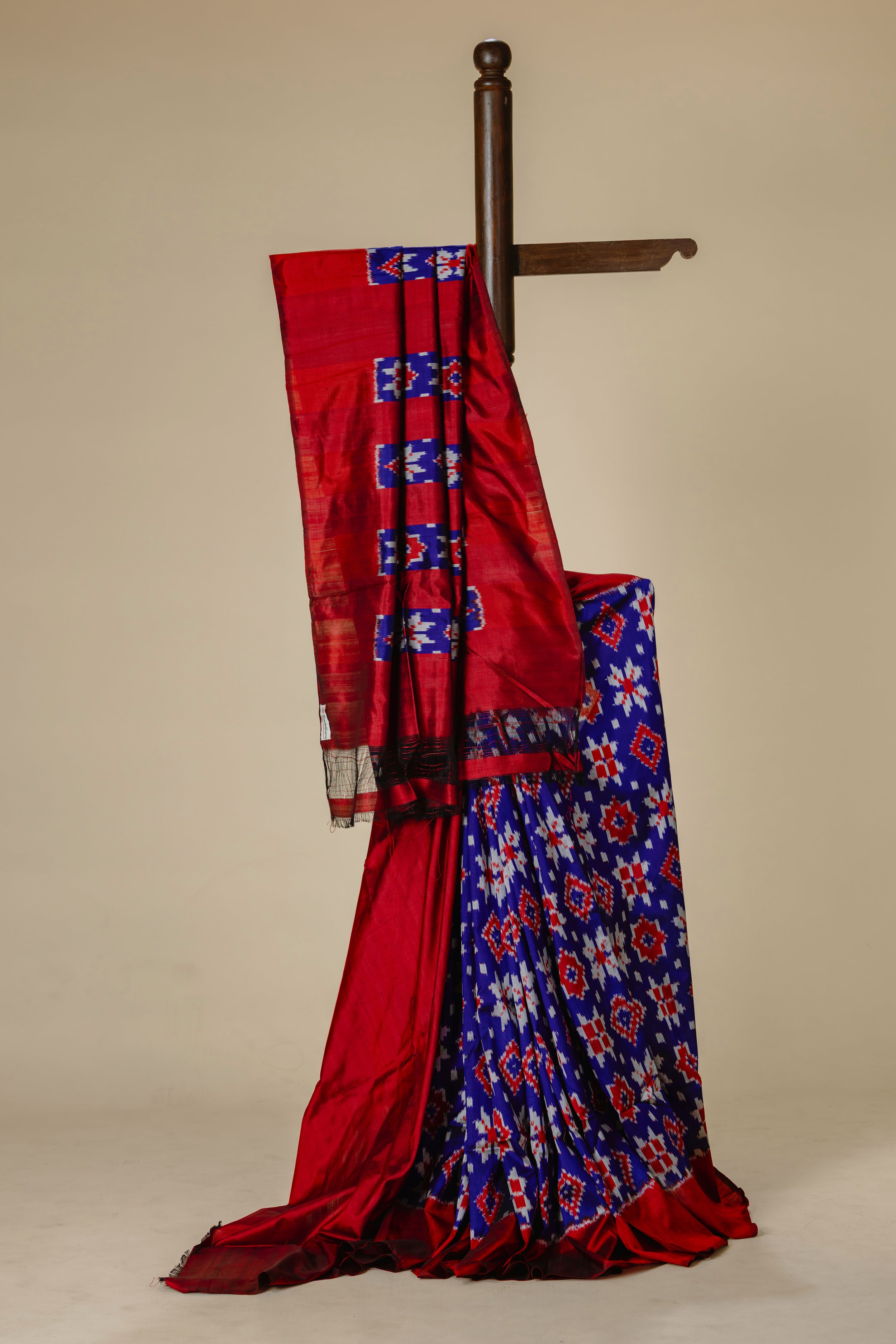 Purplish Blue Pochampally Ikat Saree with Maroon Border